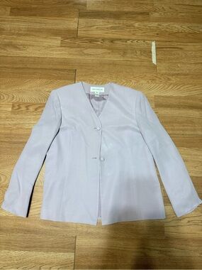 Jones New York Lavender V-Neck Two-Button Blazer